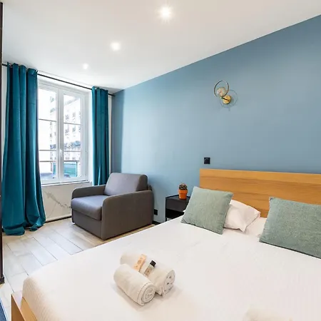 Ac & Duplex Close To Eiffel Tower - 20 Min Away Apartment *