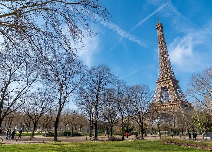 Ac & Duplex Close To Eiffel Tower - 20 Min Away Lägenhet *
