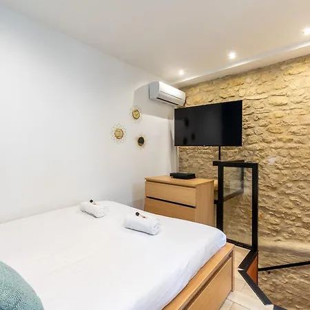 Ac & Duplex Close To Eiffel Tower - 20 Min Away Apartment